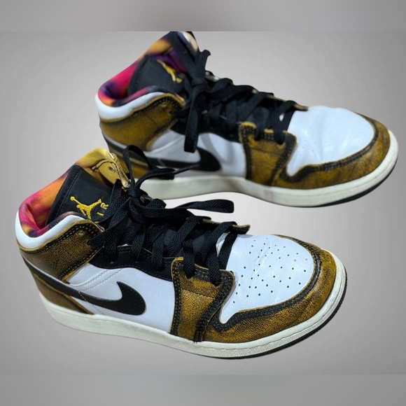 Nike Air Jordan 1 Mid SE "Wear Away" sneakers Size 4.5 Youth Authentic - Picture 5 of 12